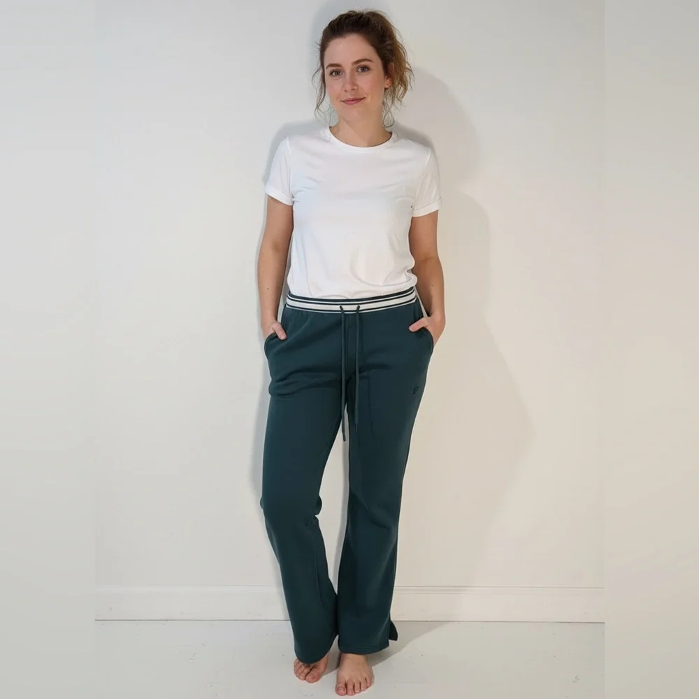Pink by Victoria Secret Ivy Fleece Flare Sweatpants - Picture 1 of 9